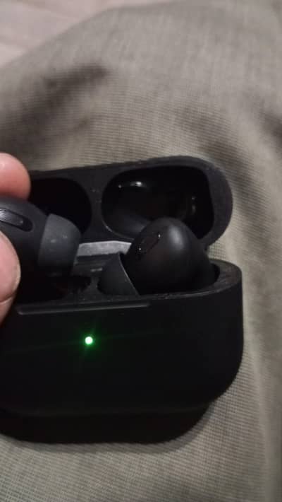 Apple airpods 2