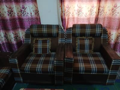 urgent seles sofa 5 seater