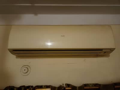 Haier 2 ton Split AC (LEAKAGE)
