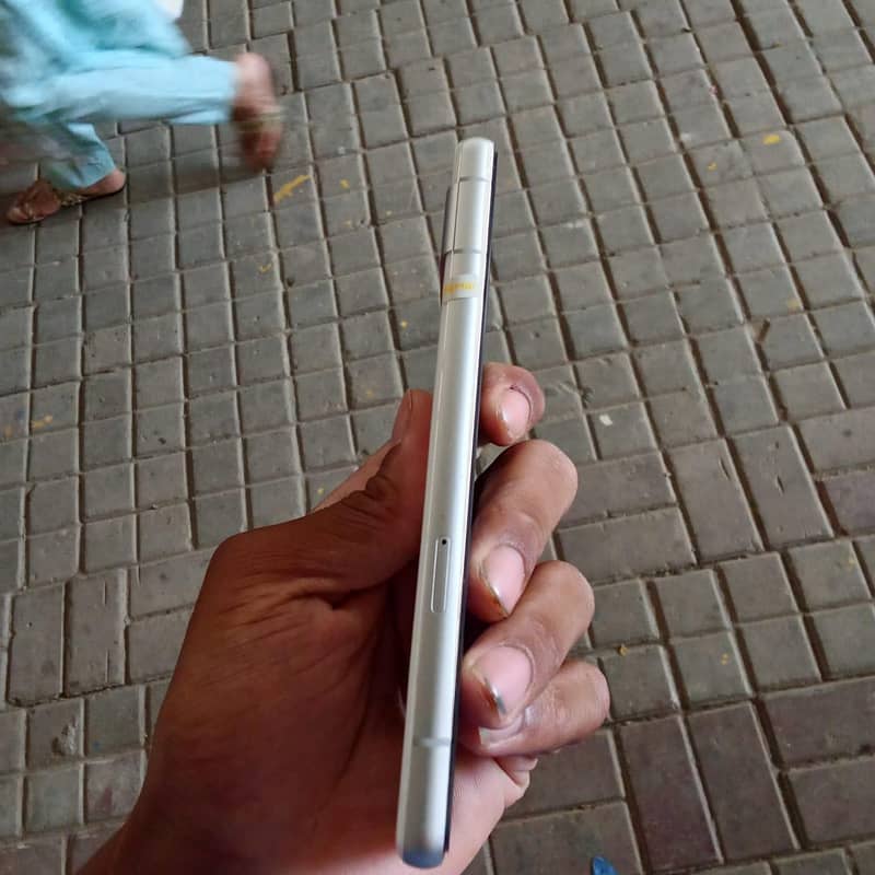 Google Pixel 7a 3