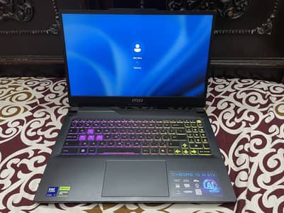 Msi Cyborg 15 Core Ultra 7 Rtx 4060 16/512