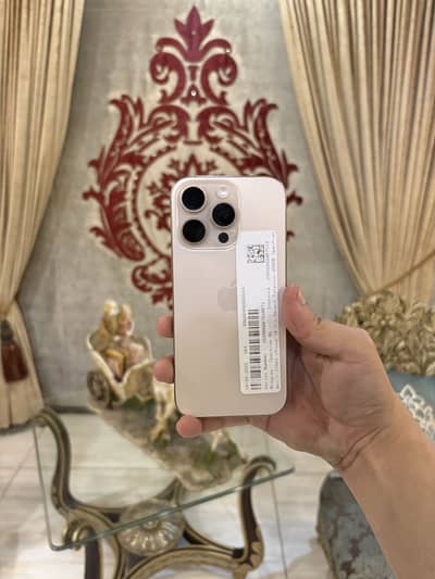 Apple iPhone 16 Pro jv