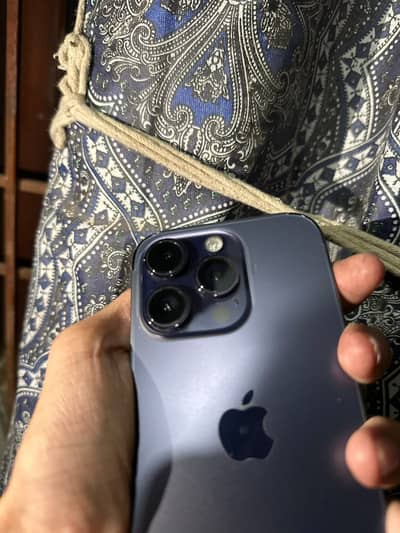 iPhone 14 Pro-256GB- water sealed - JV