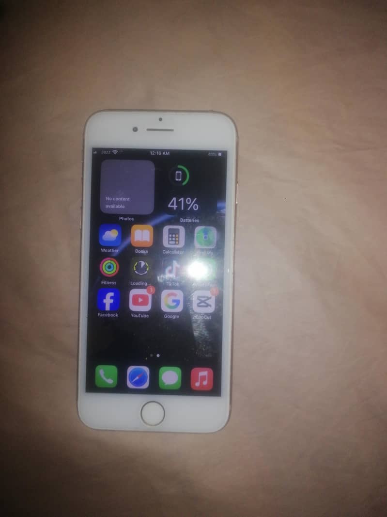 Apple iPhone 8 1