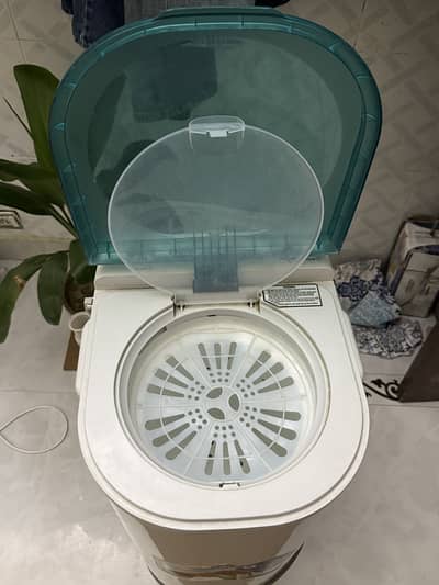 Haier Spinner Dryer HWS 60-50 (6KG)