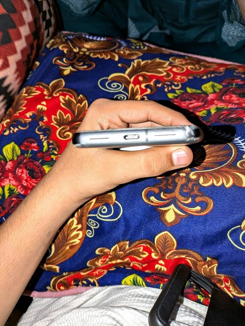 Google Pixel 8 2