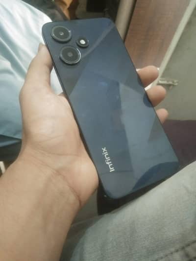 Infinix Hot 30 Play