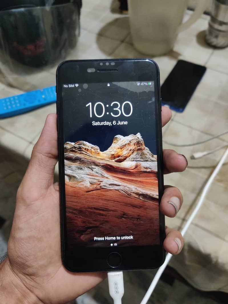 Apple iPhone 7 Plus 1