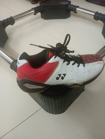 Original Yonex Shoe Euro 42