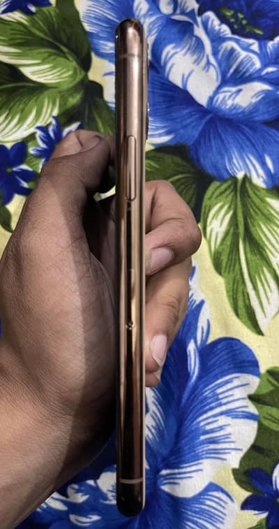 iPhone 11 Pro - Urgent Sale, Reasonable Price