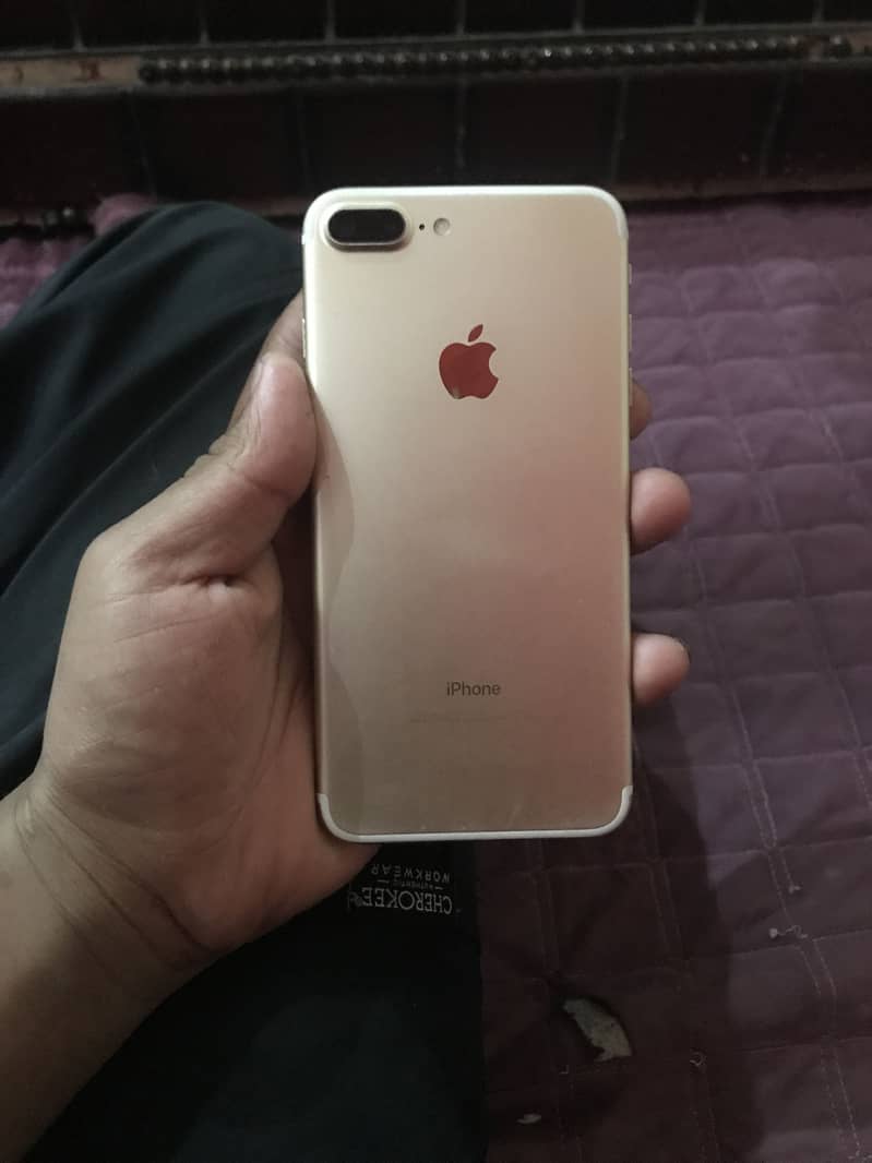 iPhone 7 Plus 1