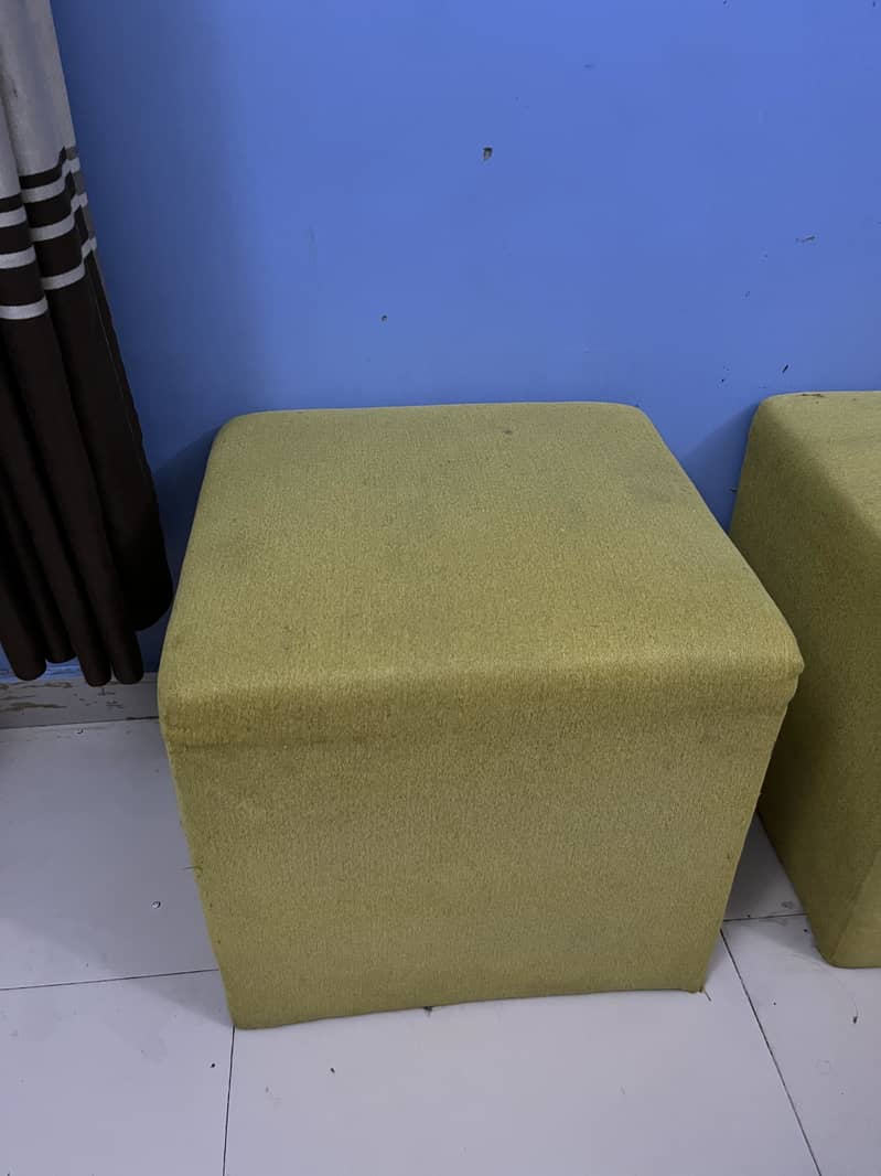 Cube seat 0