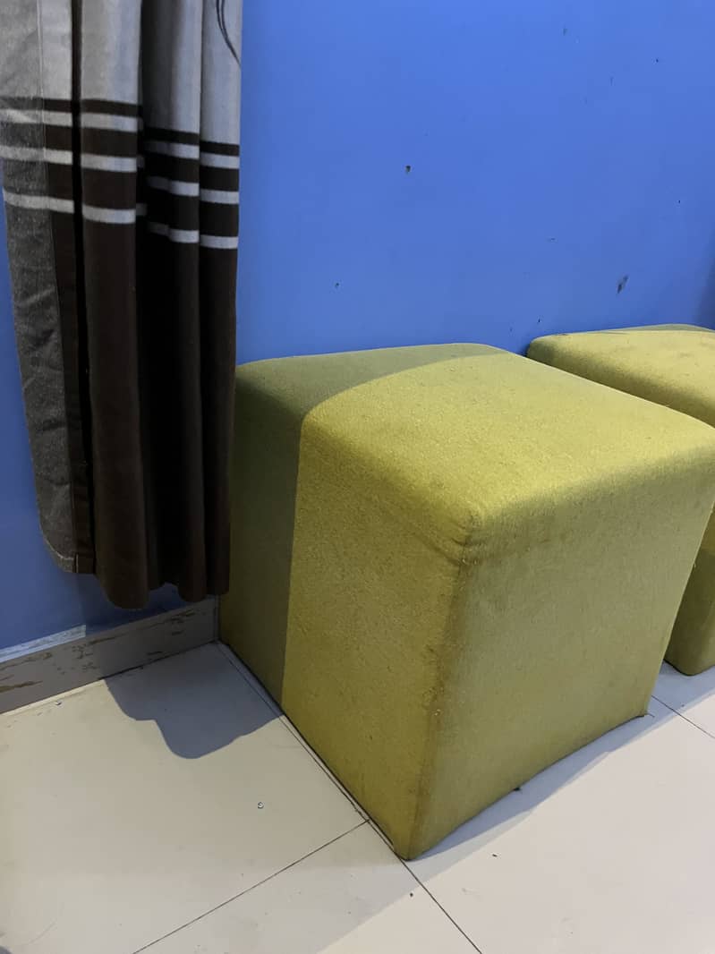 Cube seat 4