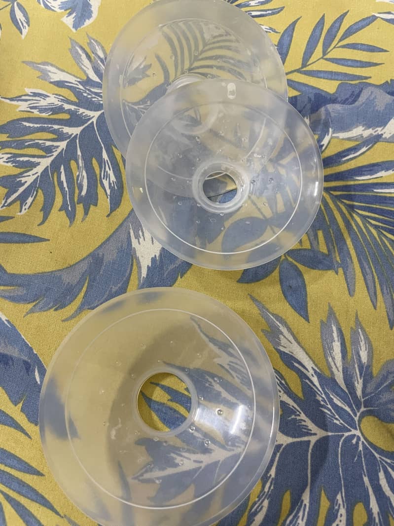 Breast pump 3