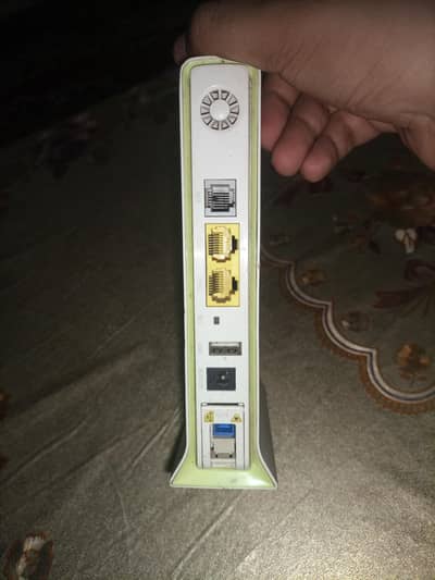 Epon router available in good condition WhatsApp only