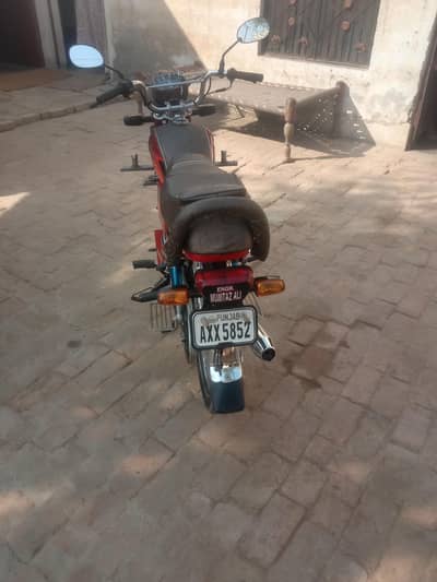 all okay new condition showroom full bike lamination hai