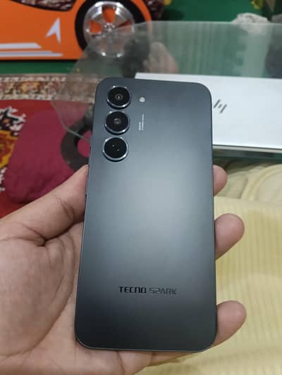 Tecno Spark 40 Pro (10/10) home used