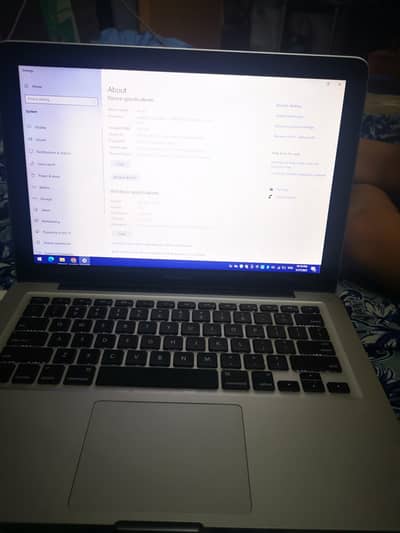 macbook pro 180ssd 6gbram