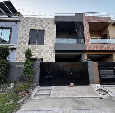 Ready To Buy A On Excellent Location House 5 Marla In Park View City - Platinum Block