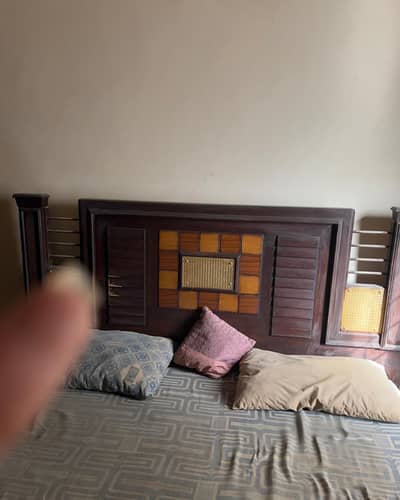 wooden bed set