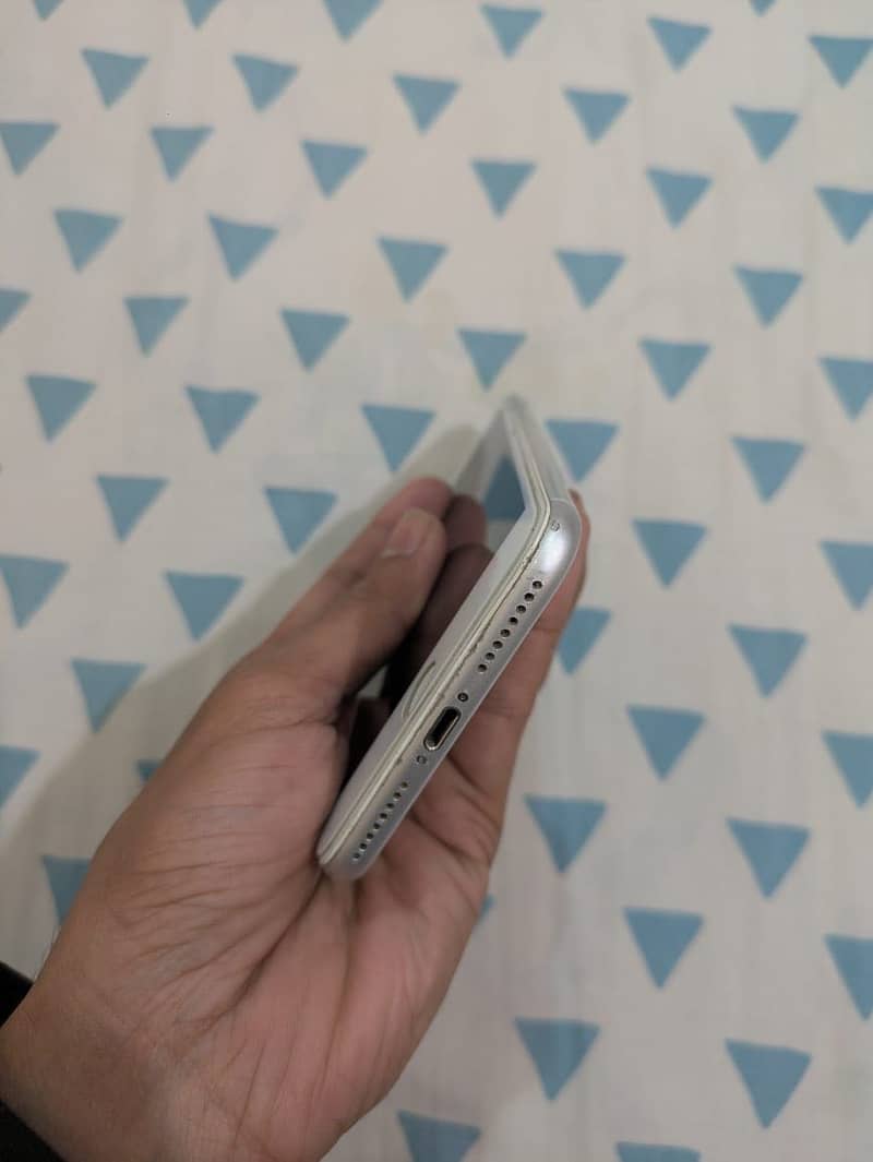 Apple iPhone 8 Plus 8