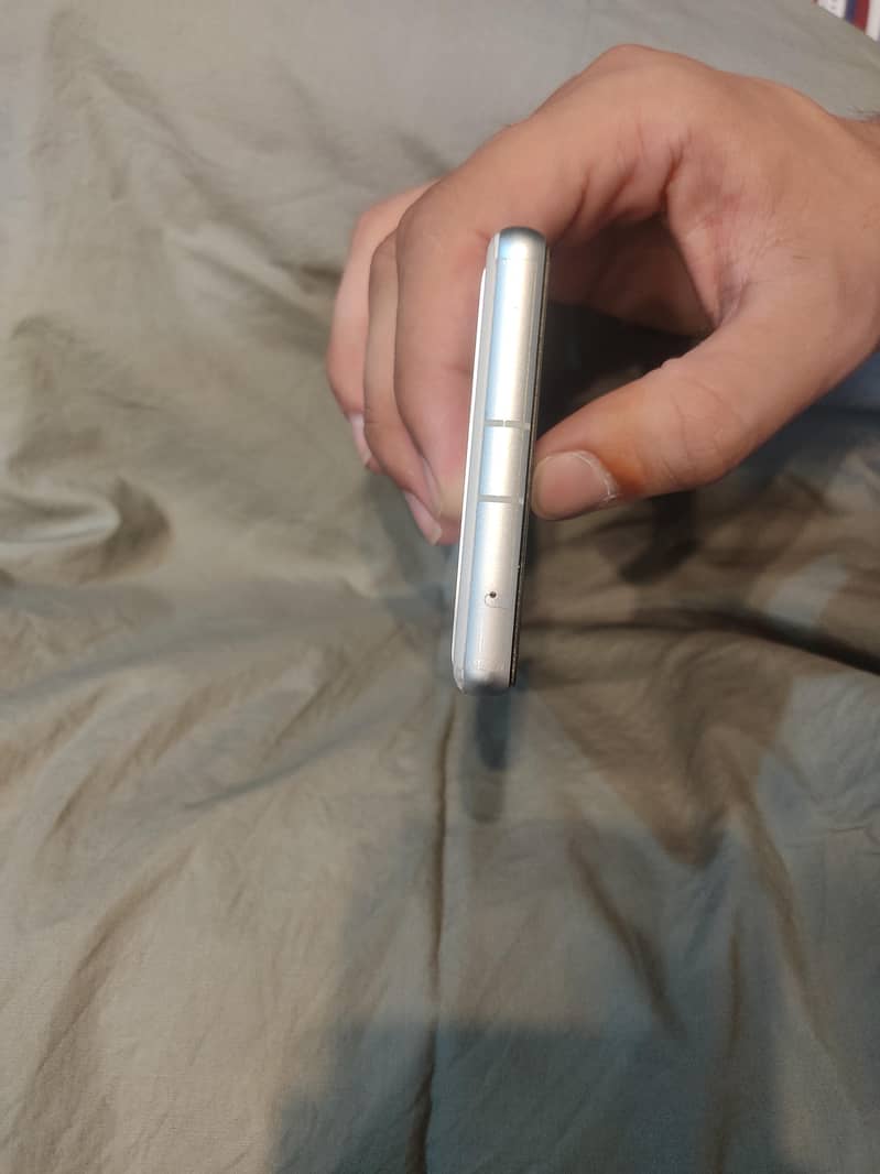 Google Pixel 7a 3