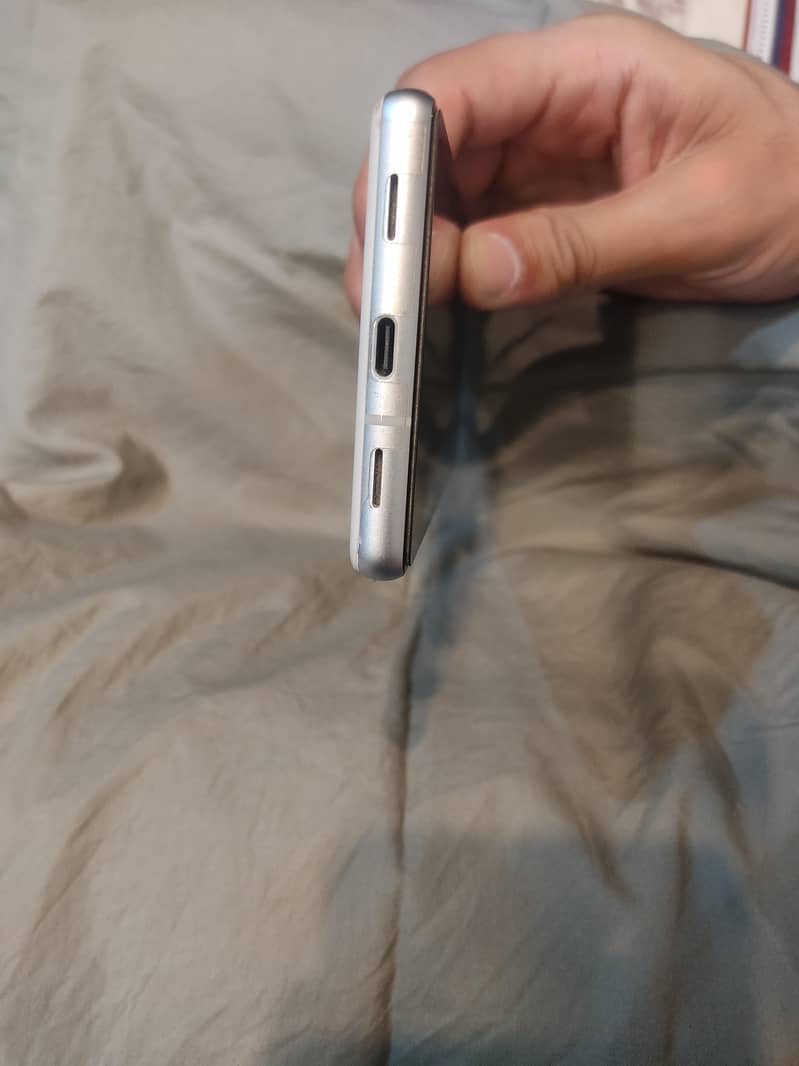 Google Pixel 7a 4