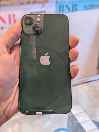 Apple iPhone 13