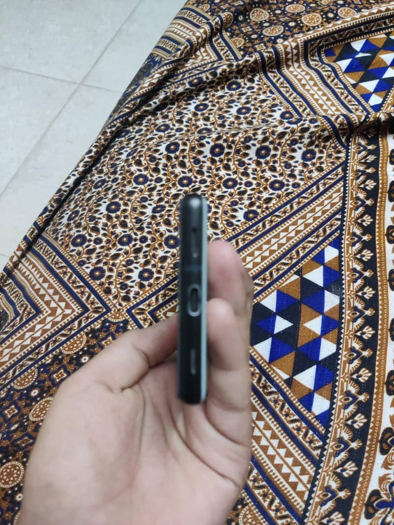 Google Pixel 6a 4