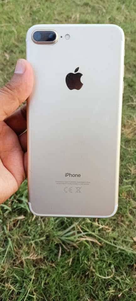 Apple iPhone 7 Plus 4