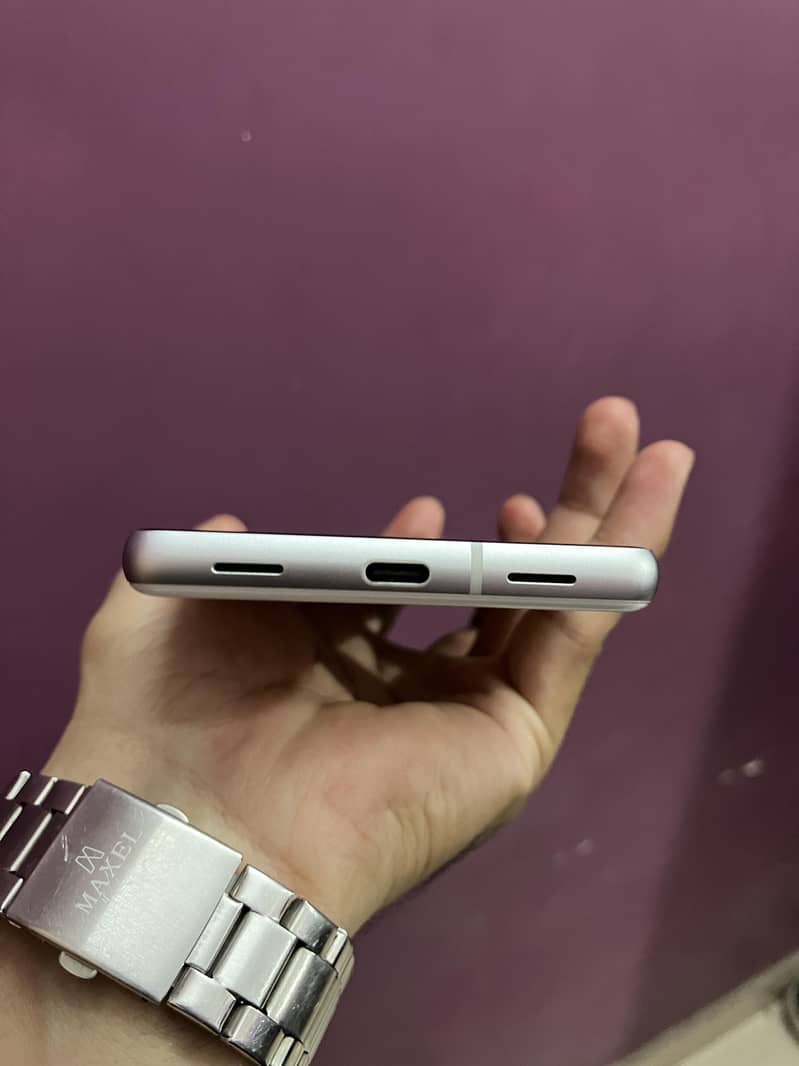 Google Pixel 7a 8
