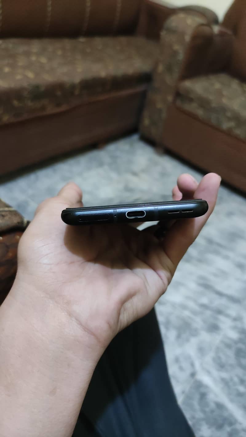 One Plus 9R 3