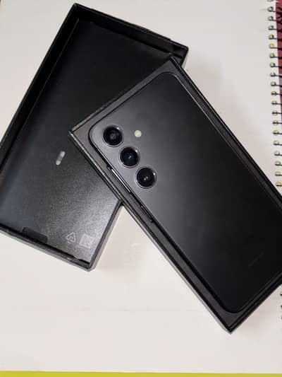 Samsung Mobile S24 with Warranty
