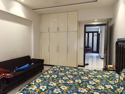 11Marla Upper Portion Dha Phase 8 Ex Air Avenue For Rent