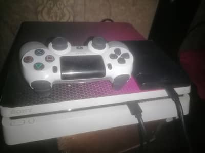 PS4 Jailbroken (6 Months Used) – 500GB External + 6 Games Installed