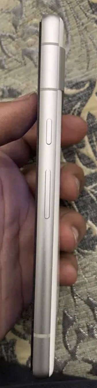 Google Pixel 7a 3