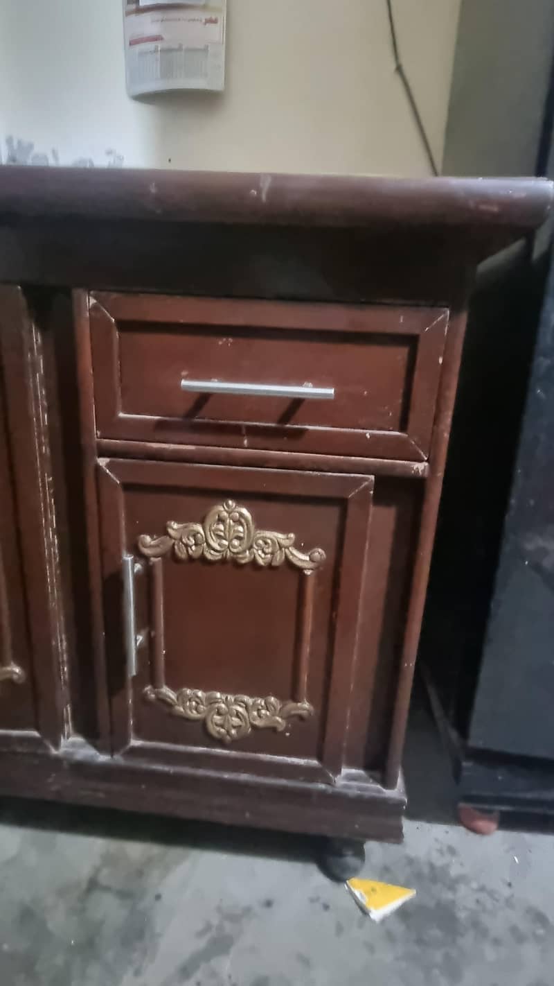 iron table 3