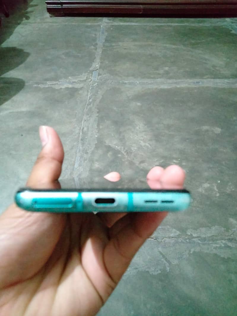 One Plus 8T 4