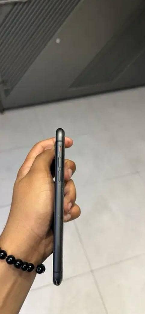 Apple iPhone 11 2