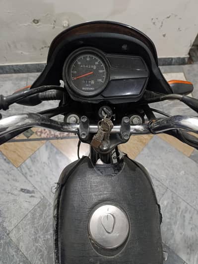 Suzuki 110 2018 Model black color