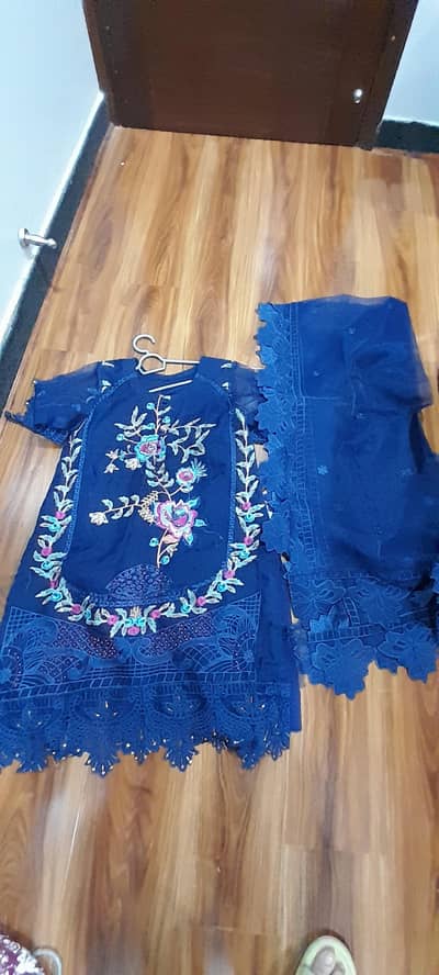 suits  and sari for sale