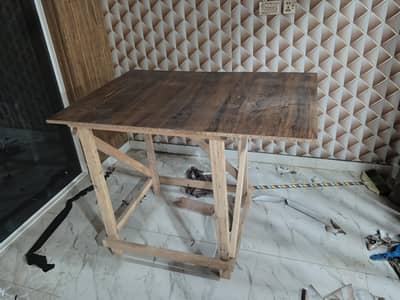 Cutter Table with Makita 10" hand cutter