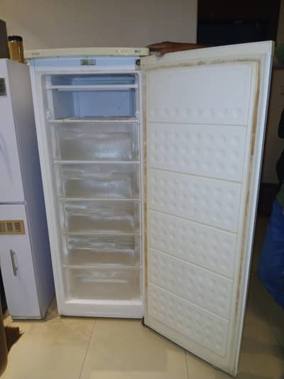 kenwood upright freezer