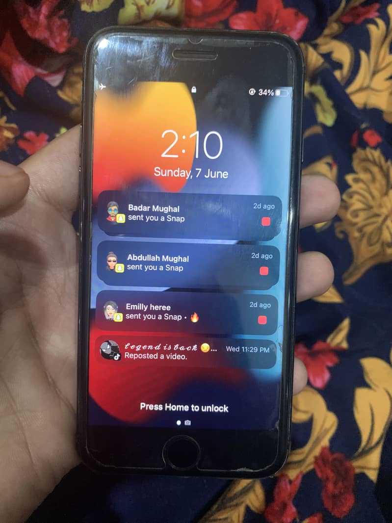 Apple iPhone 7 1