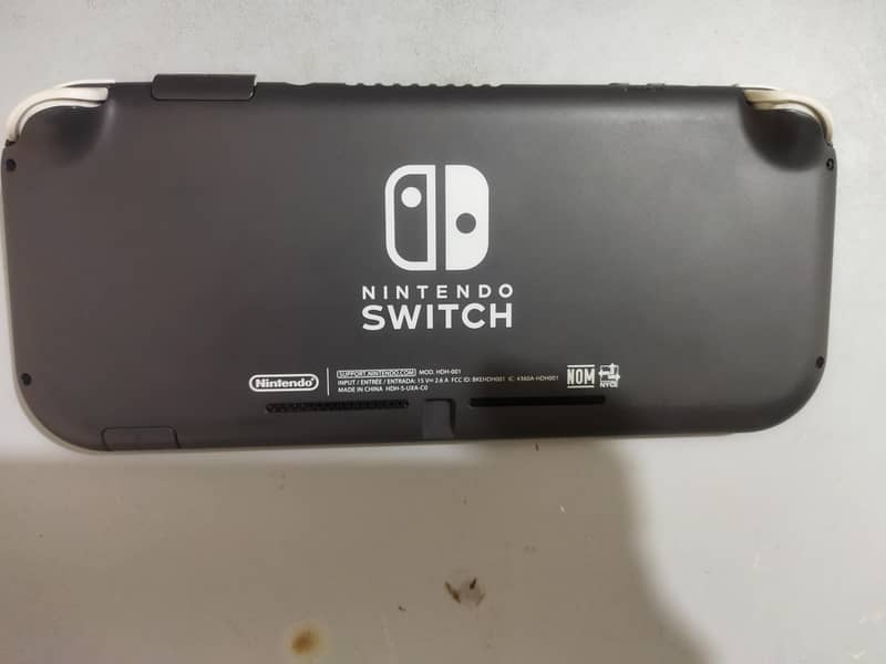 Nintendo switch lite 1