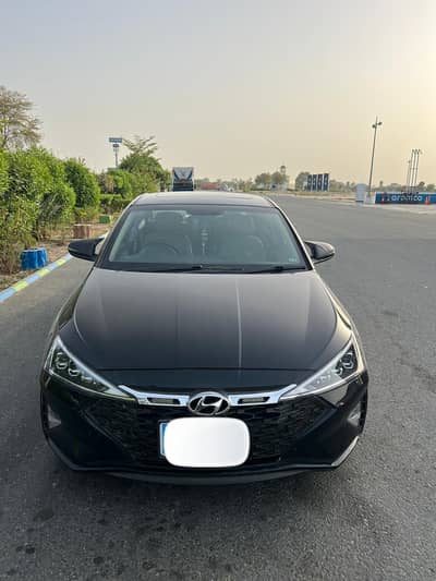  Hyundai Elantra GLS 2022 (2.0) Top of line totally Genuine