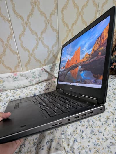 Dell precision 7720 i5 6th gen best for gaming