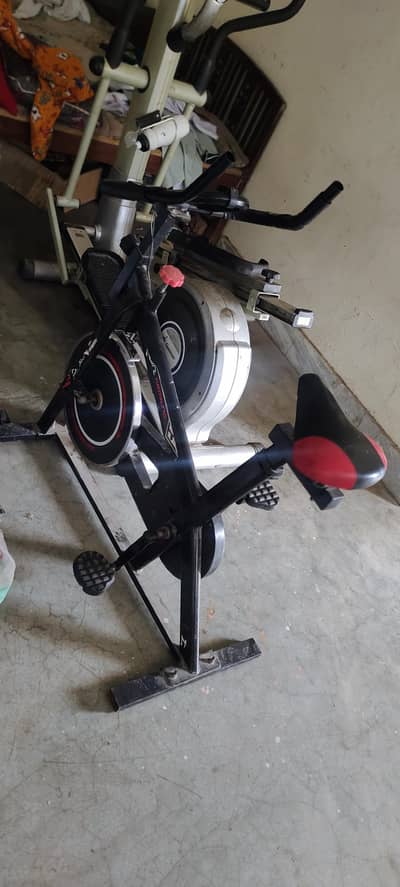 elliptical machine and running cycle