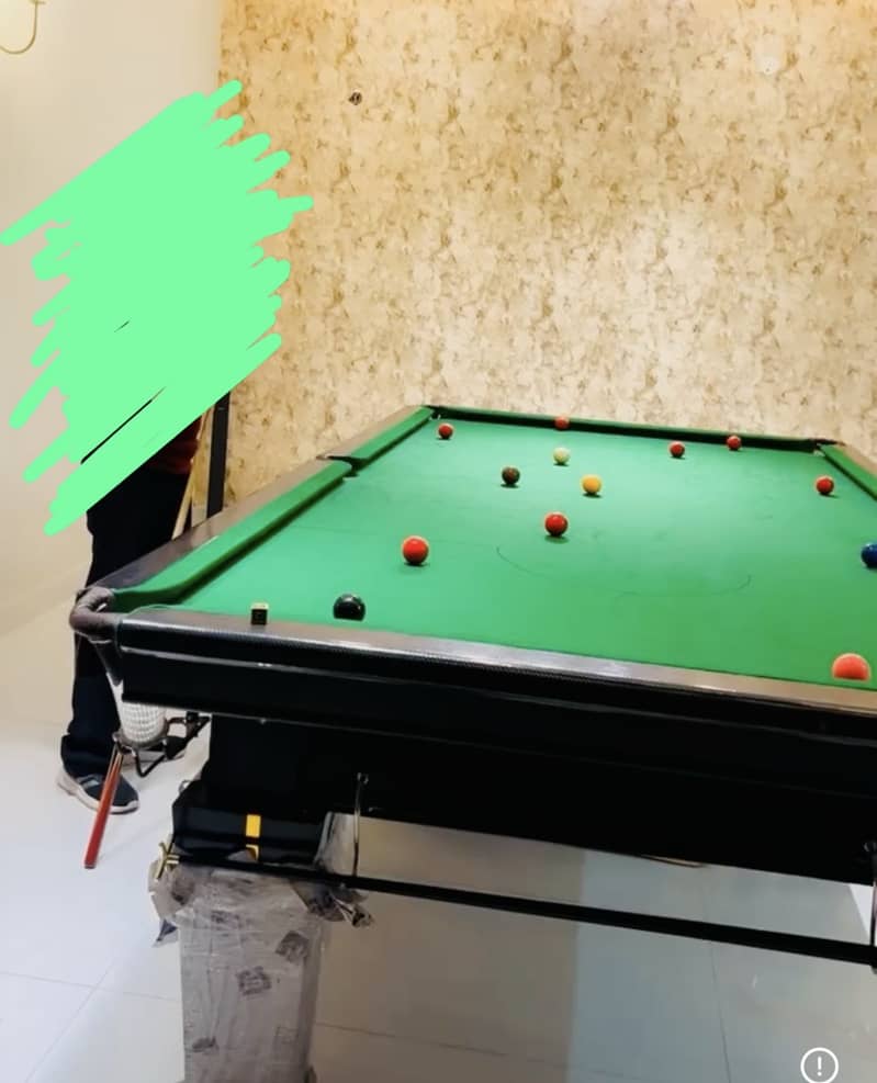 Snooker Table 0