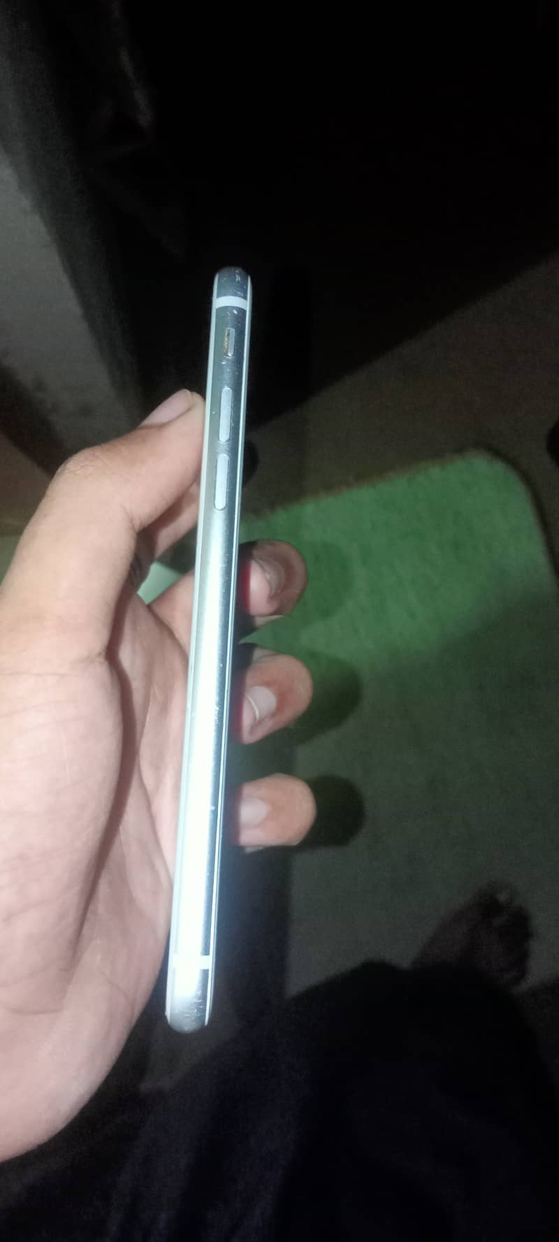iPhone 8 1